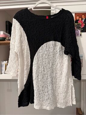 •Black & White IC by Connie K Top•